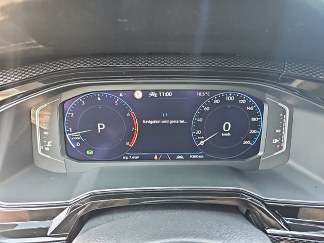 Fahrzeugabbildung Volkswagen Taigo 1.5 TSI LIFE AHK SHZ LED ASG KEYLESS KLIMA