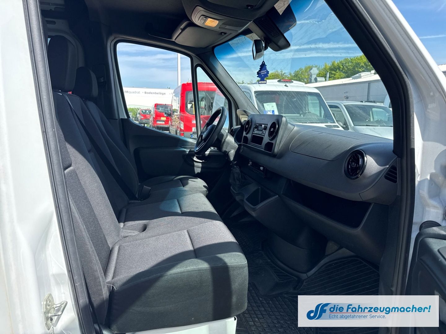 Fahrzeugabbildung Mercedes-Benz Sprinter MIXTO 315CDI DoKa L2H1 *SEITENSCHADEN