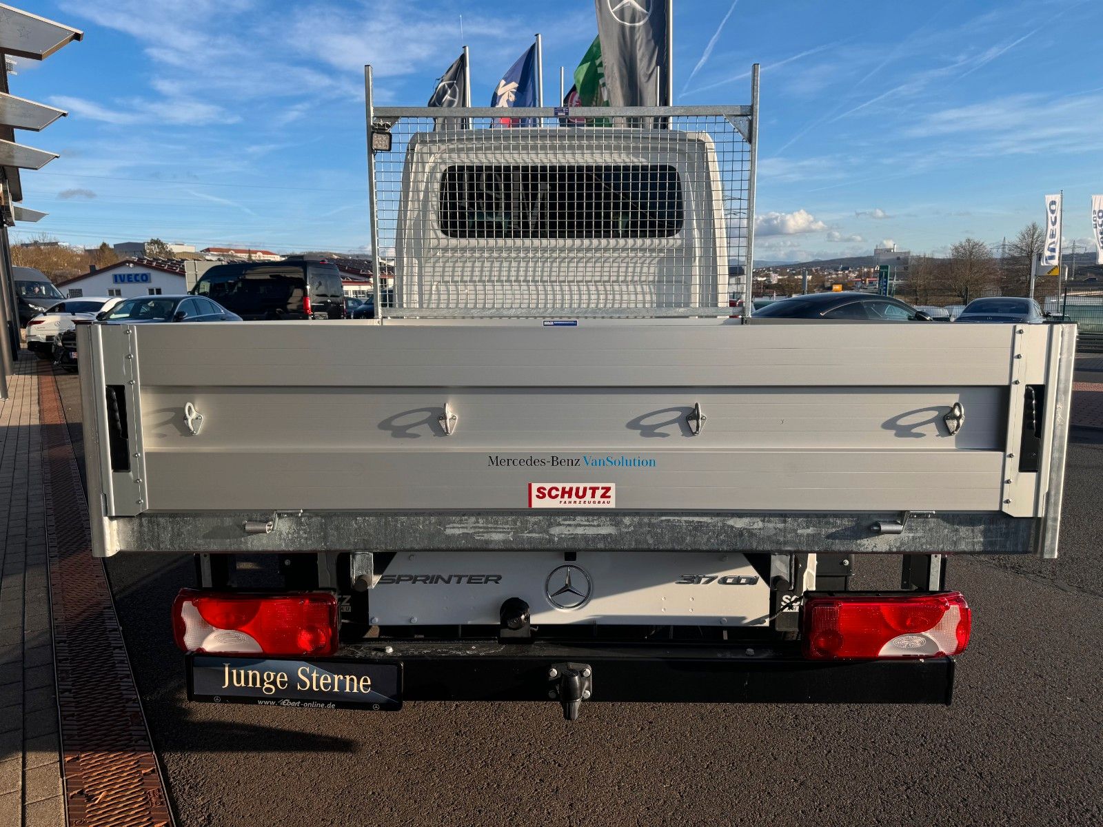 Fahrzeugabbildung Mercedes-Benz Sprinter 317 CDI DoKa Klima Stdheiz AHK3,5to