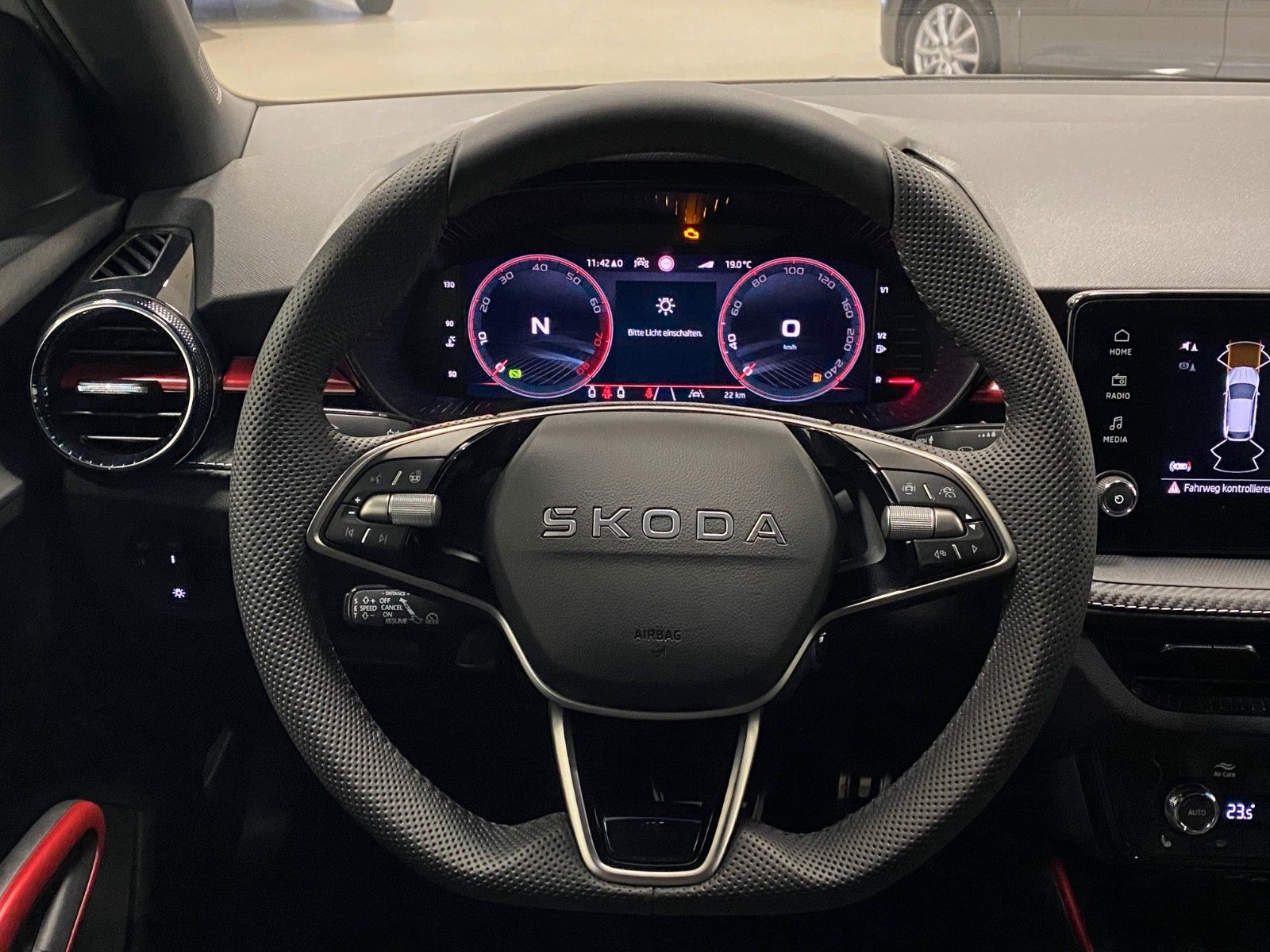 Fahrzeugabbildung SKODA Fabia 1.0l TSI DSG Monte Carlo+2030 GARANTIE+ACC