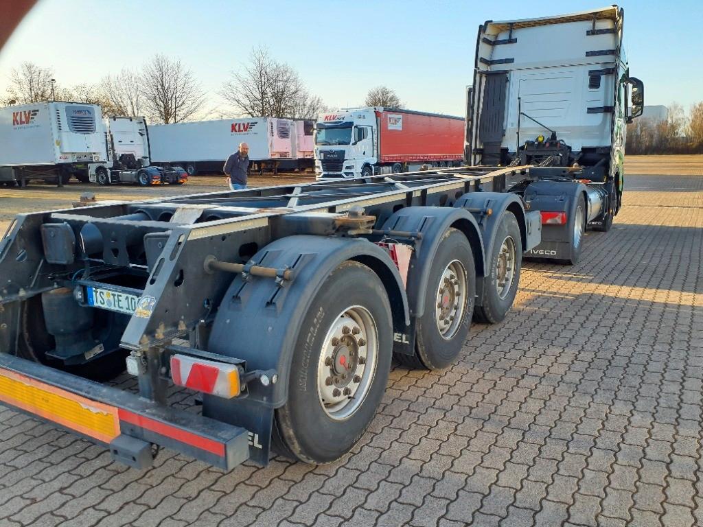 Kögel Port Tank Chassis 20" ADR FL AT  SAF