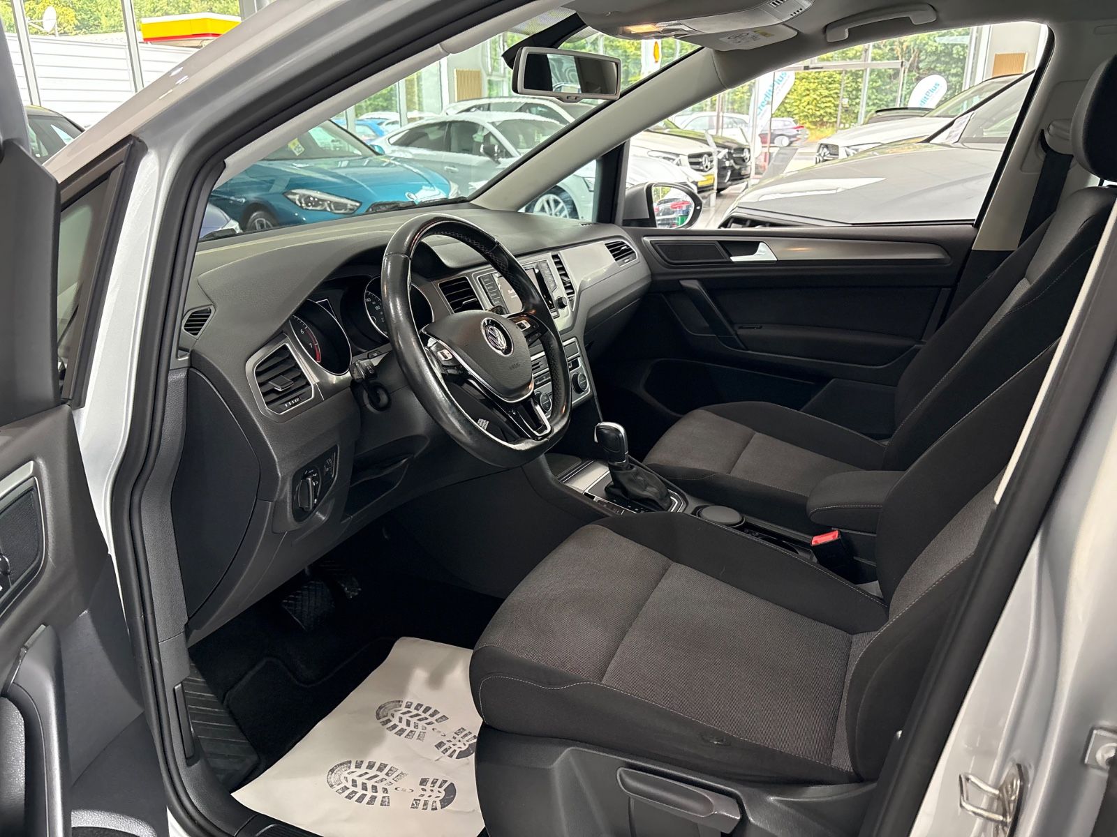 Fahrzeugabbildung Volkswagen Golf Sportsvan 1.4 TSI 92kW DSG