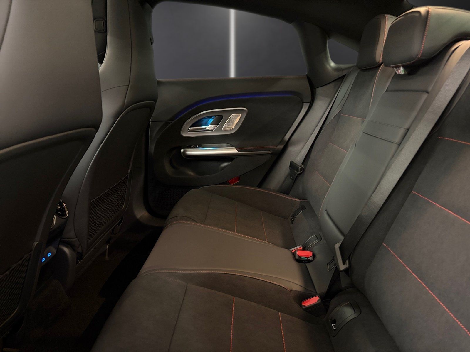 Fahrzeugabbildung Mercedes-Benz CLA 220 4M AMG*Burmes*360*HeadUp*Superscreen*AHK