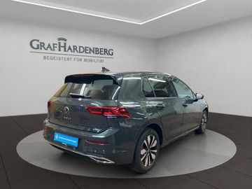 Volkswagen Golf - 5