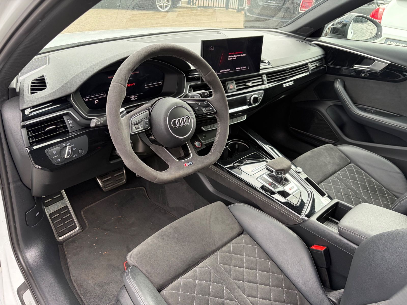 Audi RS4 Avant 2.9 TFSI Quattro foto 10