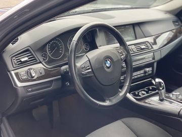 BMW 523 - 12