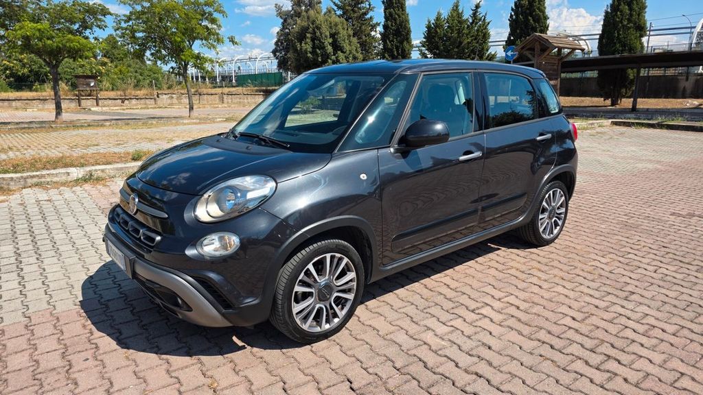Image of Fiat 500L Cross