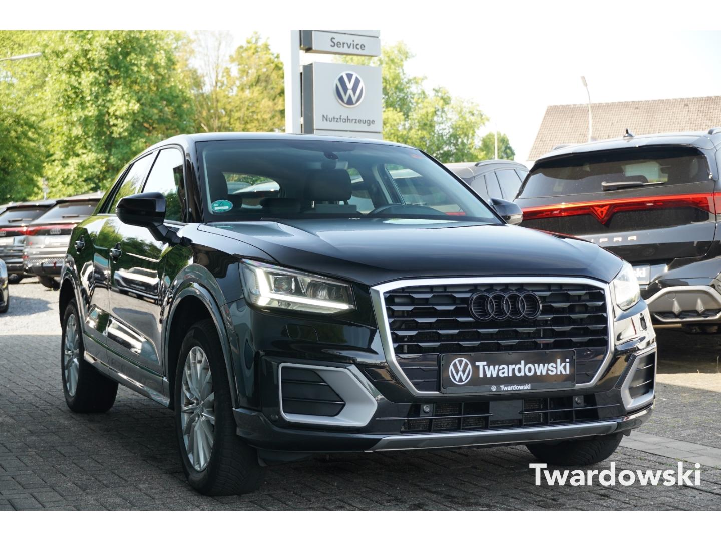 Audi Q2 design ultra LED PDC MMI+ Sitzheiz Bluetooth