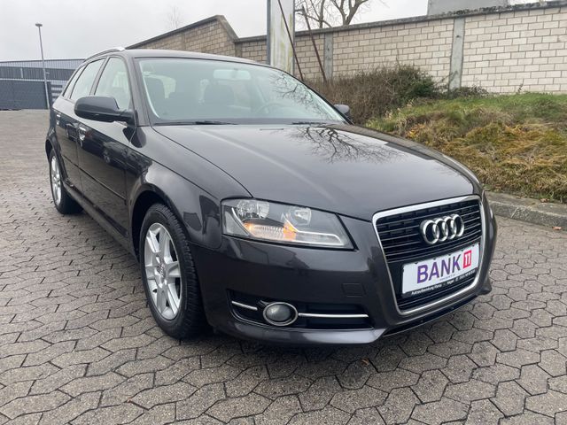 Audi A3 Sportback 2.0 TDI Attraction / 2 Hand.