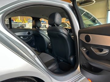 Mercedes-Benz C 200 *Service 426*LED*TEMPO*PDC*2-ZONEN*SPUR*