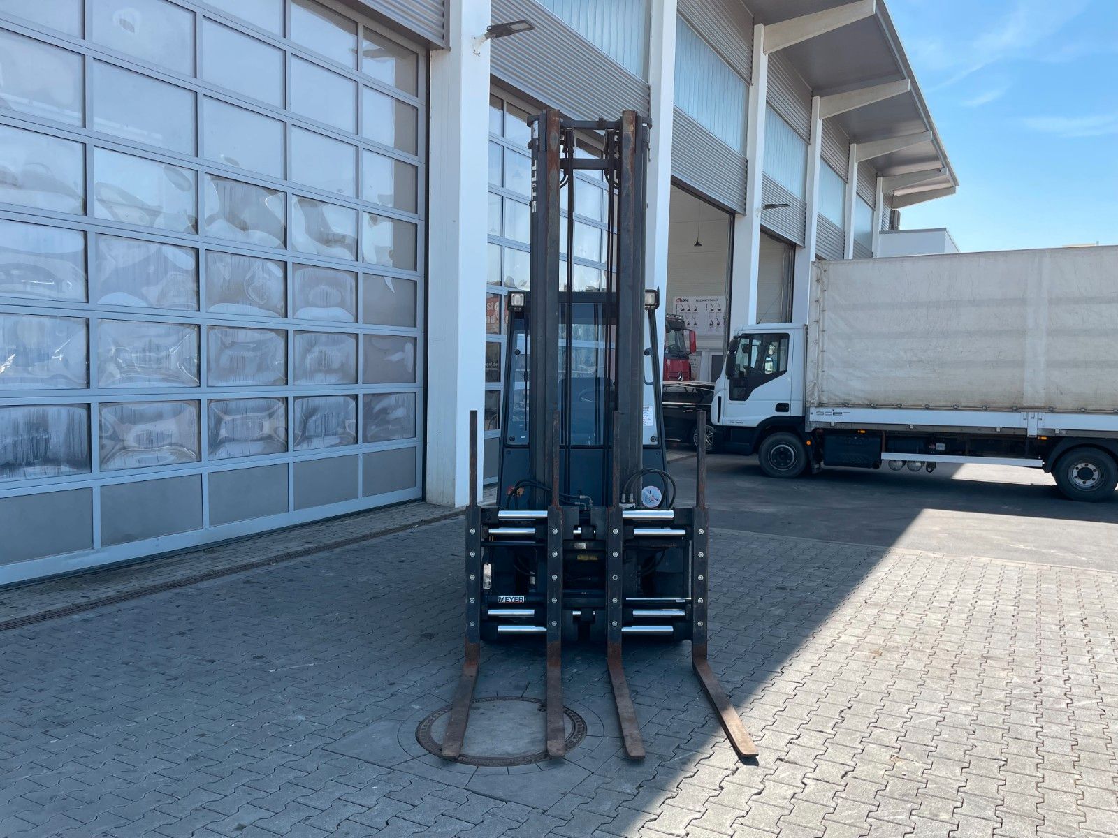 Fahrzeugabbildung Still RX70-30T / Duplex: 5,12m / Doppelpalettengabel