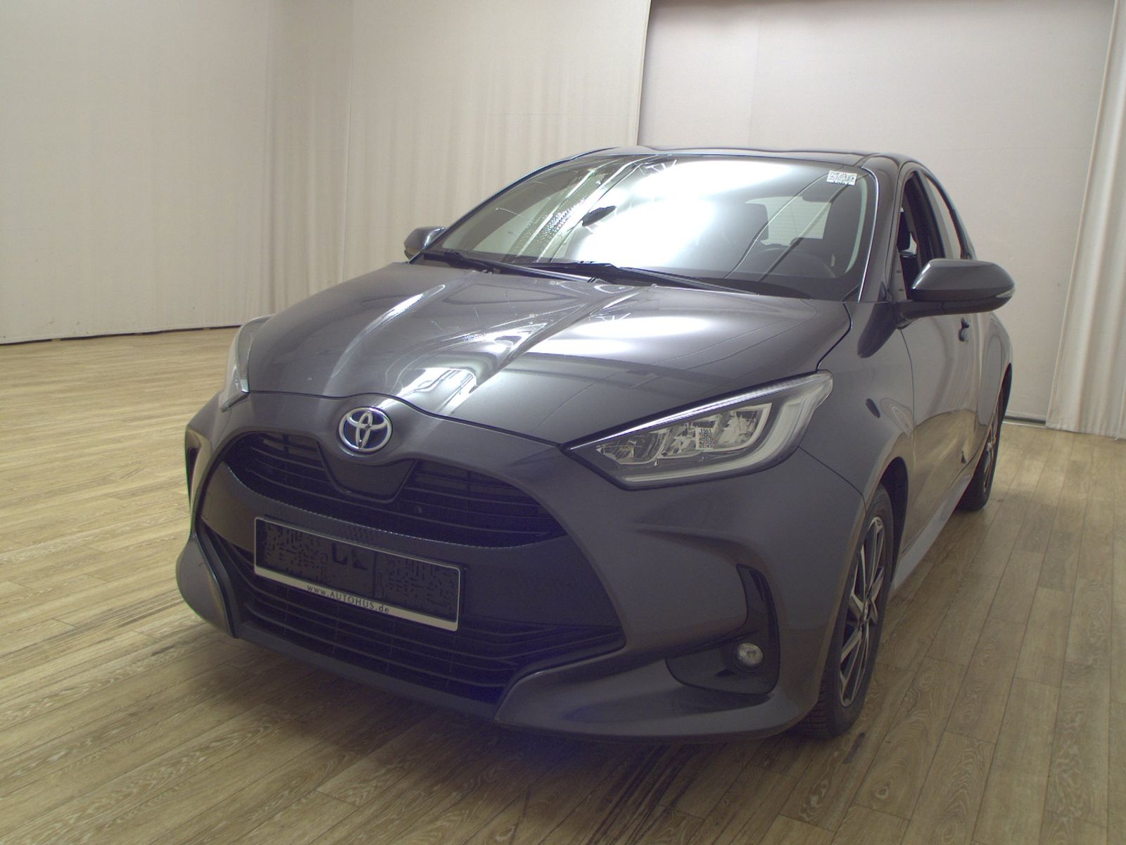 Toyota Yaris 1.5 VVT-I Hybrid Team D Navi Kamera LED imagem 2