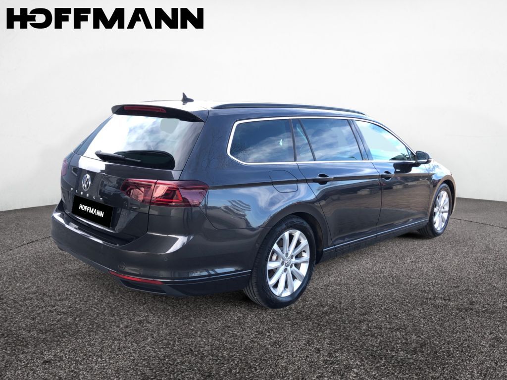 Fahrzeugabbildung Volkswagen Passat Variant 1.6 TDI SCR DSG Business Standhei