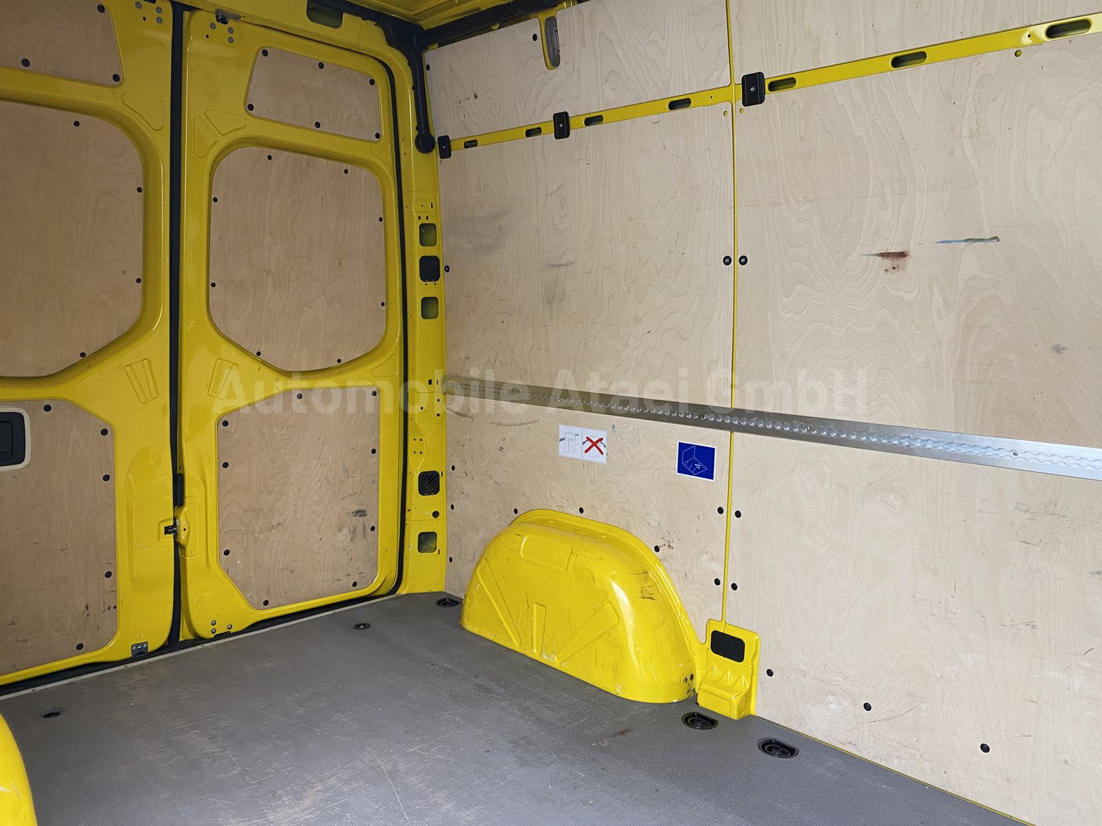 Fahrzeugabbildung Mercedes-Benz Sprinter 214 Automatik KAMERA+NAVI 4458