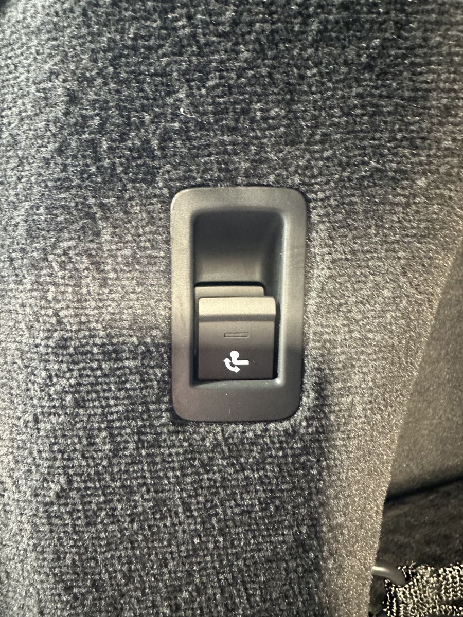 Fahrzeugabbildung Audi S6 Avant Black NAV+MATRIX+B&O+PANO+AHK+V-COCKPIT