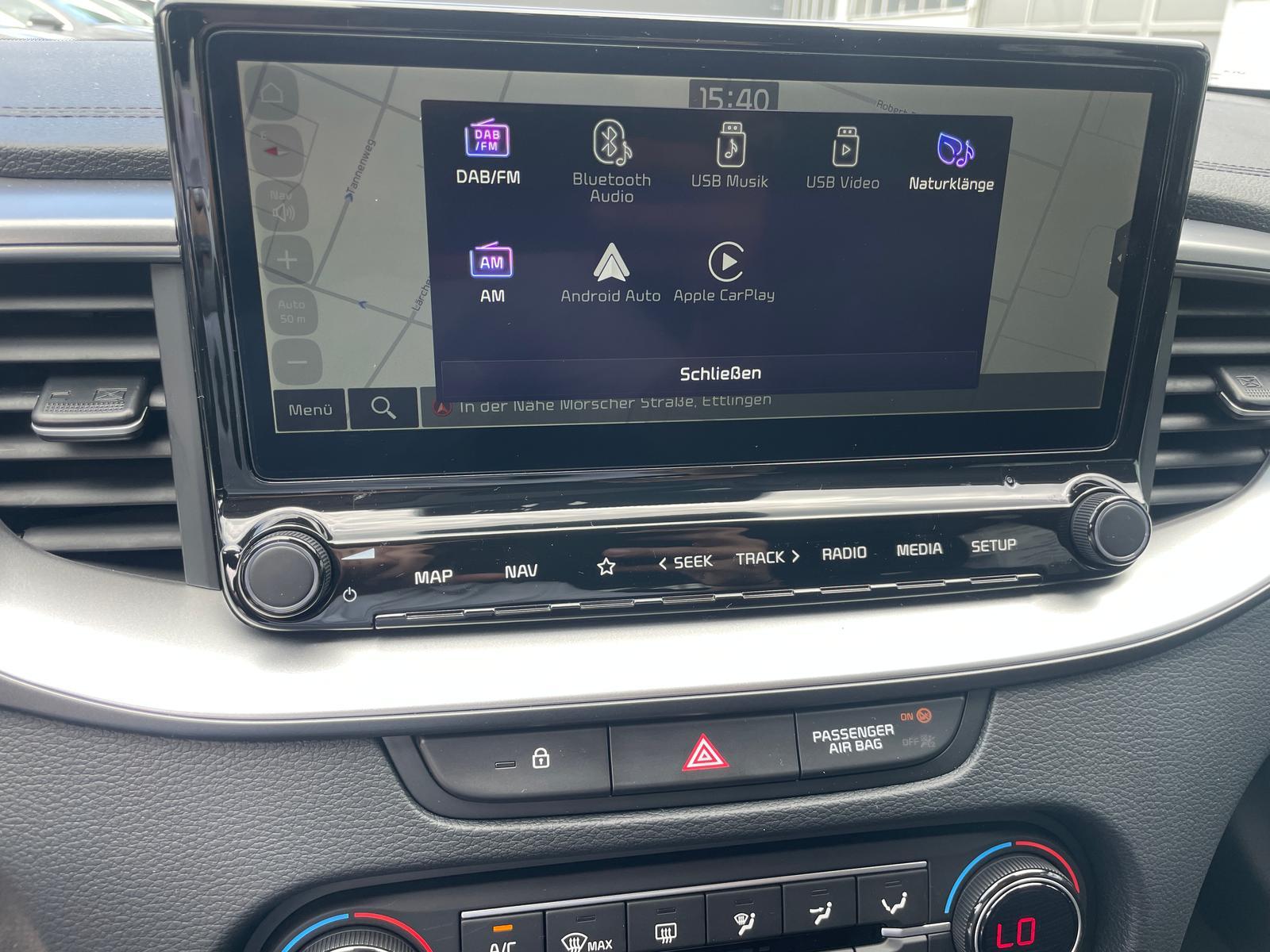 Kia CEED SW 1.5T DCT7 KEYLESS LED PDC V+H 17´´ALU