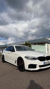 BMW Bmw M 550 i, B&W Anlage, Massage, carVertical - weiße BMW M550