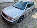 Skoda Octavia 1.8 20V SLX SLX - Skoda Octavia: Slx