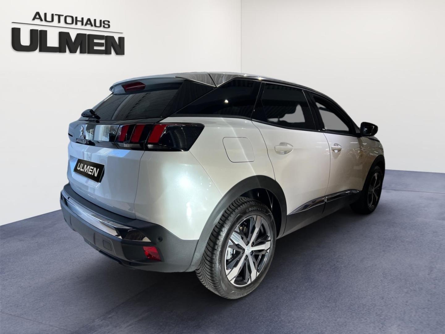 Peugeot 3008 Allure Pack Navi Voll-LED Alu+Allwetterrad 