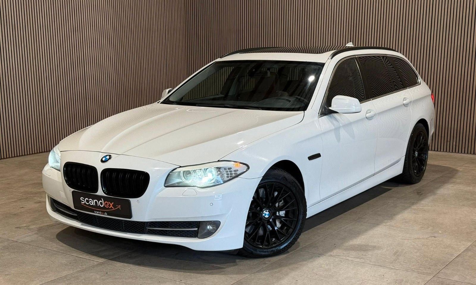 BMW 528 - 1