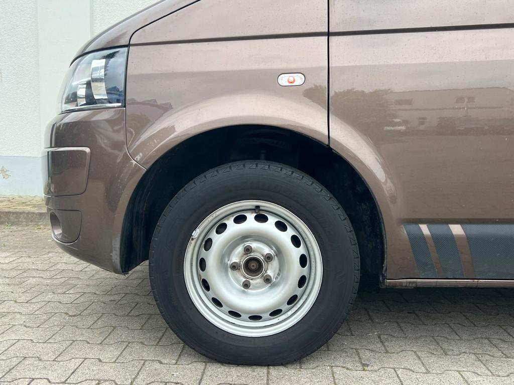 Volkswagen T5 Caravelle