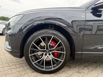 2018 AUDI Q8 — фото 10