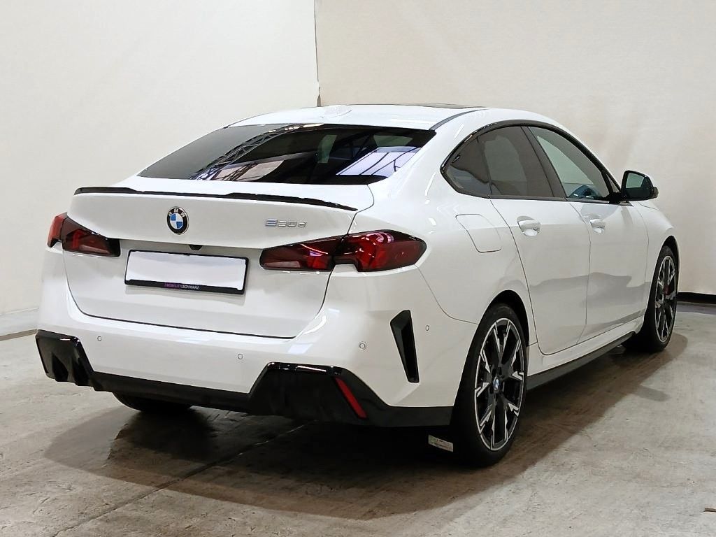 Fahrzeugabbildung BMW 220d 2 Gran Coupe M Sport Pona HeadUp 19 Zoll