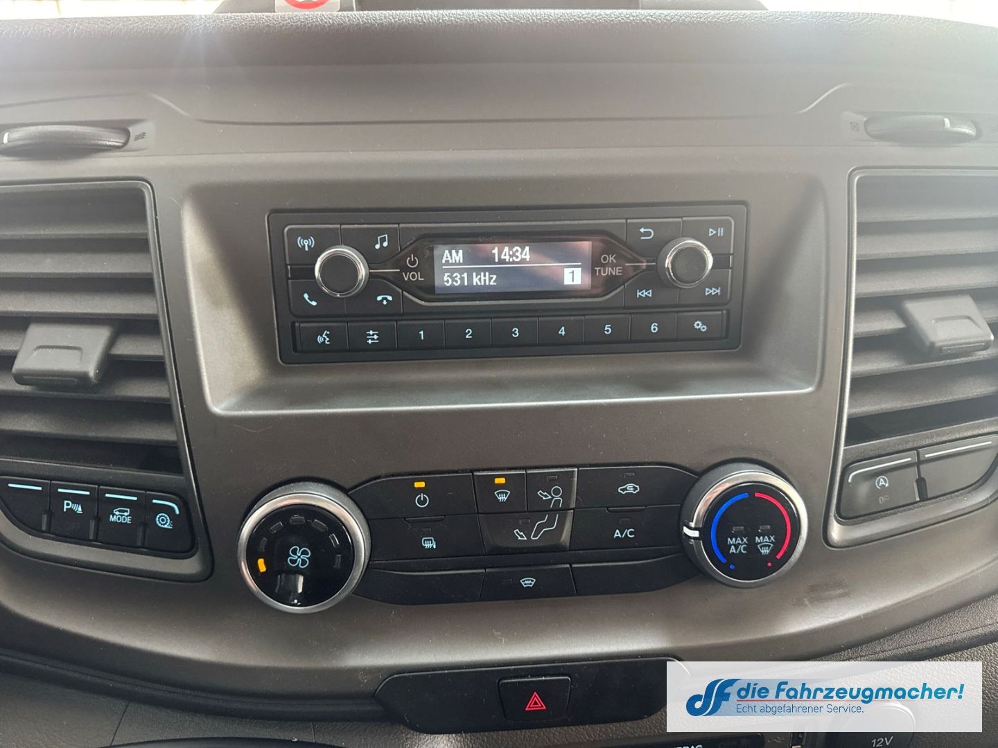 Fahrzeugabbildung Ford Transit Custom Kasten 320 L2 Trend DAB Notbremsa