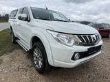Mitsubishi L200 Plus Club Cab 4WD Anhängerlast 3500kg - Mitsubishi L200: Club Cab