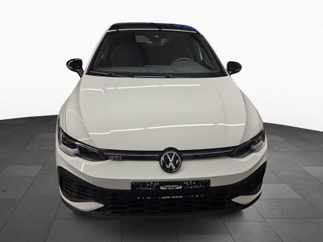 Fahrzeugabbildung Volkswagen Golf VIII 2.0 TSI GTI CLUBSPORT BLACK STYLE IQ D