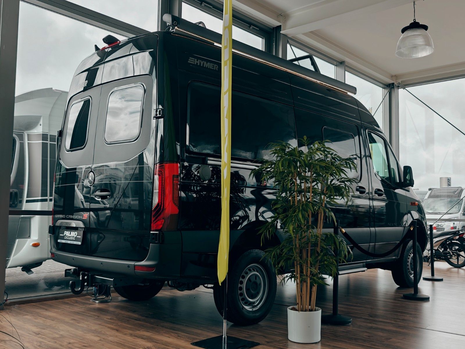 Fahrzeugabbildung HYMER / ERIBA / HYMERCAR GRAND CANYON S 4x4 MB 600 - NEU! MODELL 2025