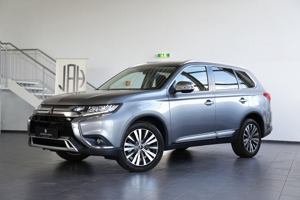 Image of Mitsubishi Outlander