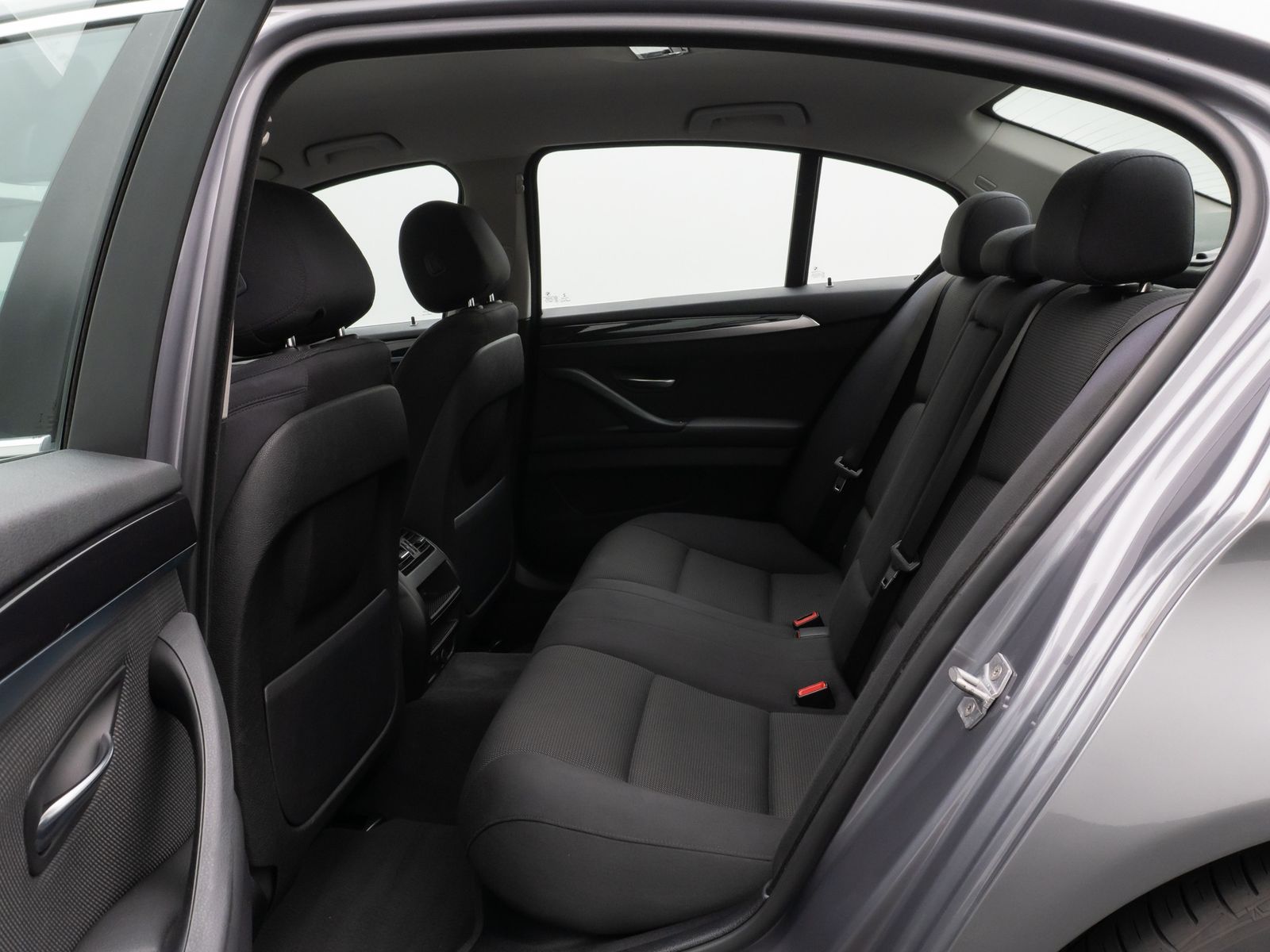 Fahrzeugabbildung BMW 520d Navi Sitzhzg Bi-Xenon PDC Tempomat