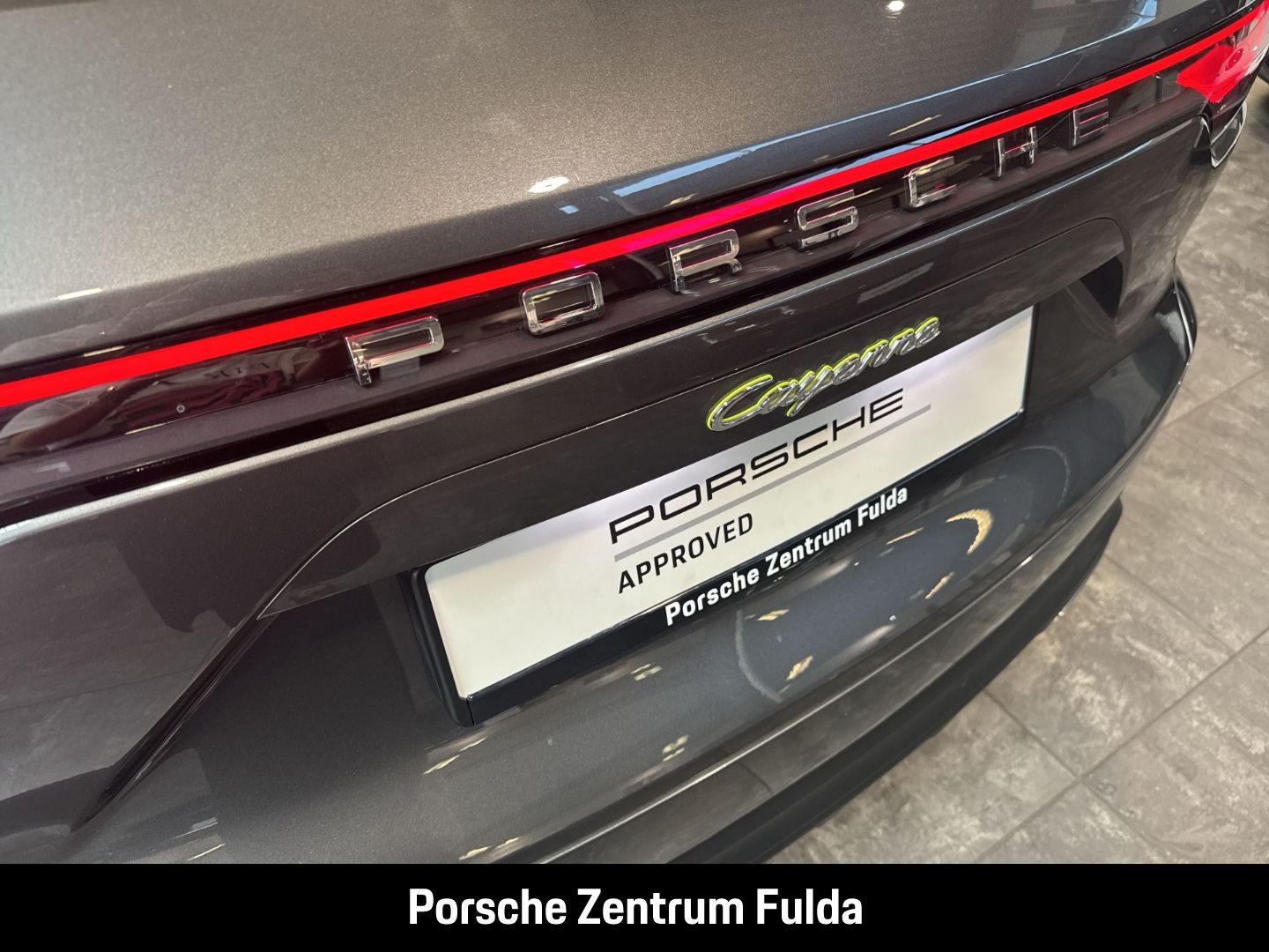 Porsche Cayenne E-Hybrid Surround-View Luftfederung foto 17