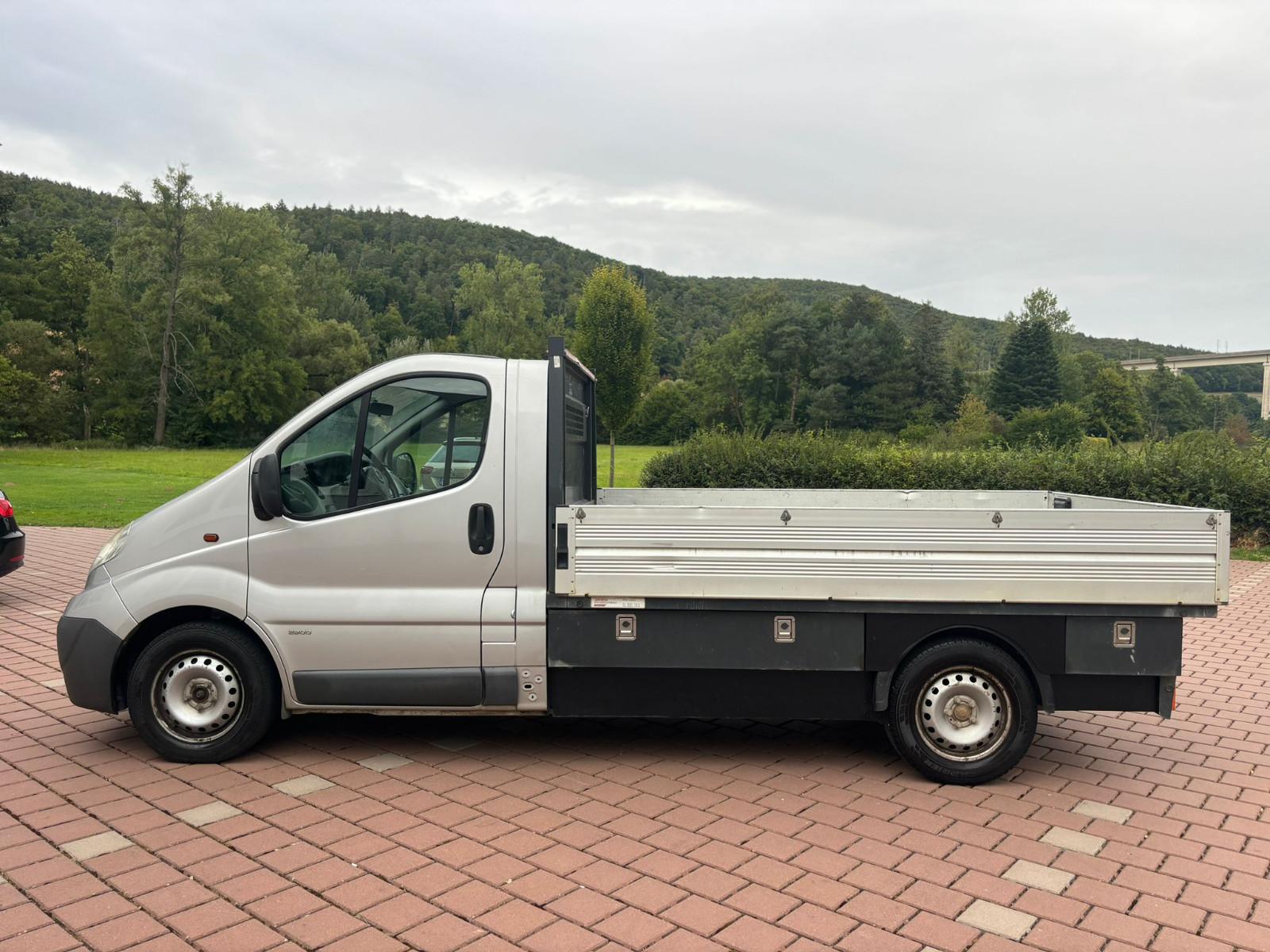 Opel Vivaro 2.5 CDTI Hochpritsche *TÜV 02.2027*
