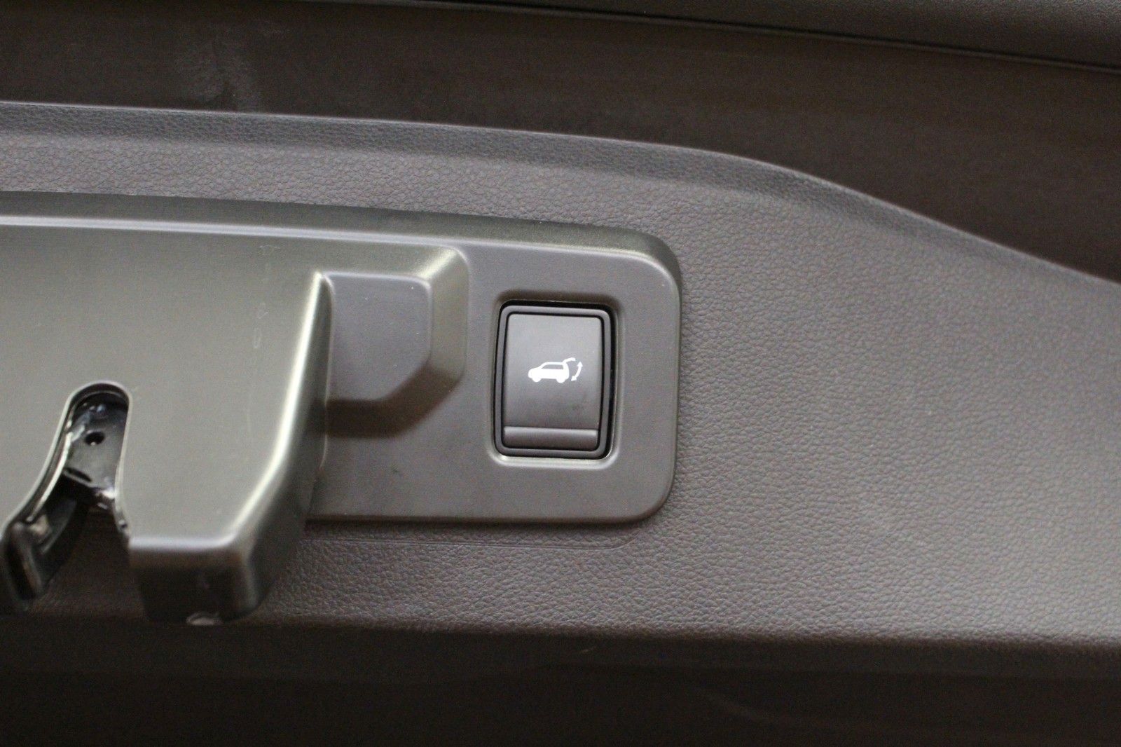 Fahrzeugabbildung Renault Espace Full Hybrid 200 Techno 7 Sitzer