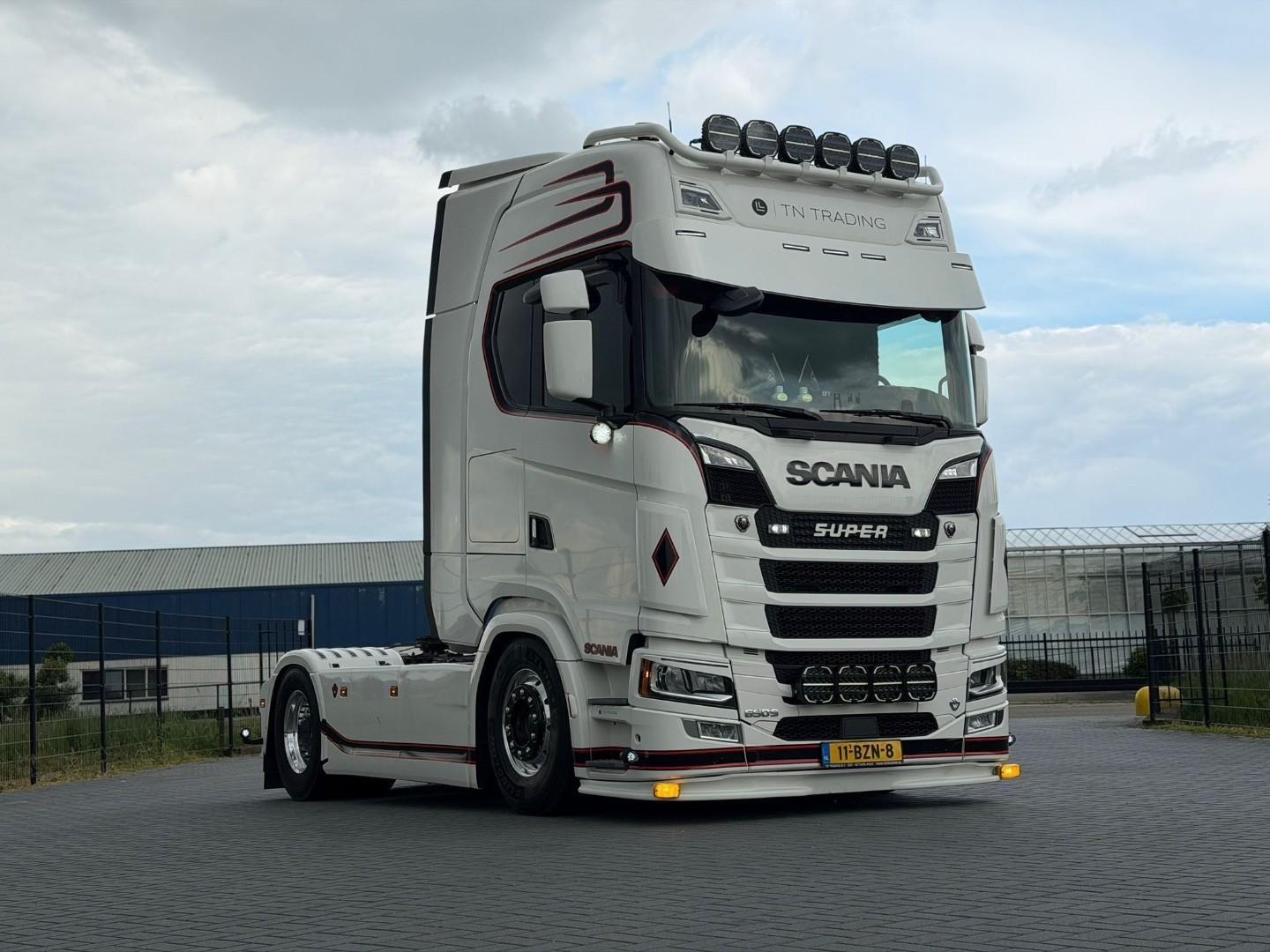 Scania S650 Showtruck, Innenausstattung, Alcoa, Retarde