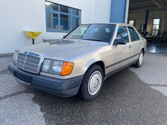 Mercedes-Benz 250 D / W124 / H-Zulassung