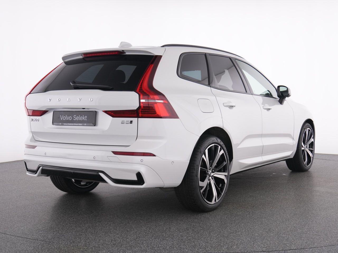 Volvo XC60 B5 AWD Ultra Dark+PANO+360°KAM+WINTERPAK+ imagem 3