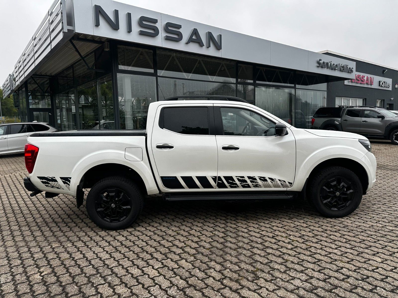 Fahrzeugabbildung Nissan Navara NP300 Acenta King Cab 4x4