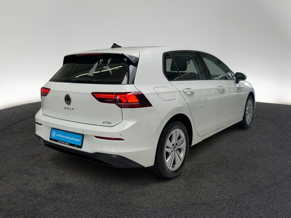 Volkswagen Golf VIII 1.5 eTSI Life DSG Klima Head-up Navi foto 5