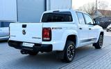 Volkswagen AMAROK 2.0 TDI CANYON/PDC/NAVI/BI-XENON/STANDHE. - weiße Volkswagen Amarok
