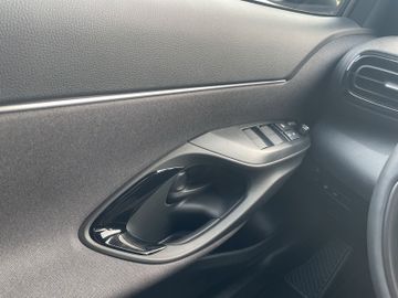 Toyota Yaris Cross 1.5 Hybrid Teamplayer *BLIS*SHZ*LED*