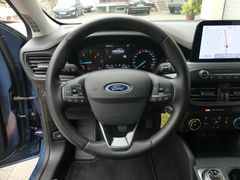 FORD Focus Turnier Cool & Connect