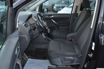 Volkswagen Caddy IV 1.4 TSI DSG BMT 7-Sitzer AHKNaviSHPD
