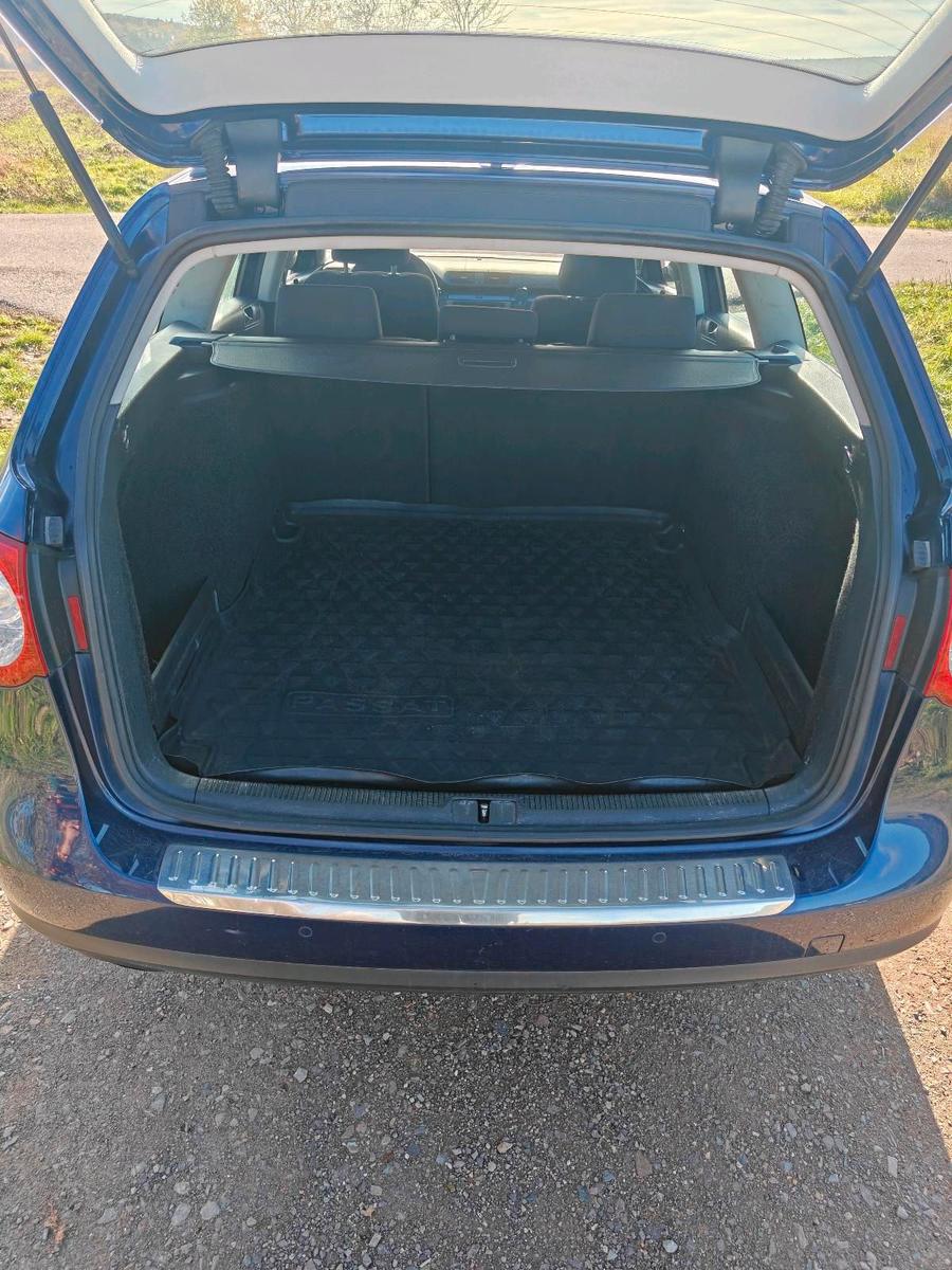 Volkswagen Passat 2009 — photo 8