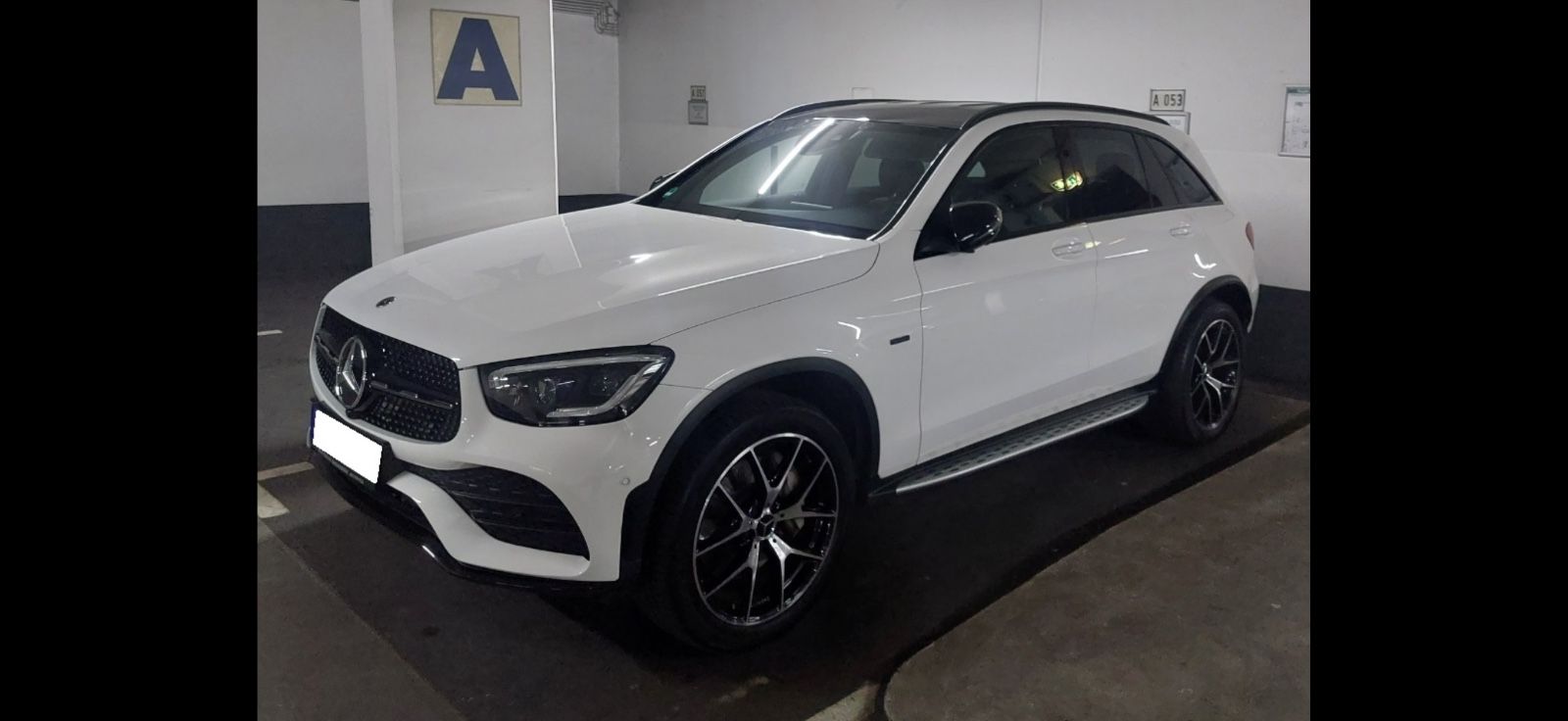 MERCEDES-BENZ GLC 300 e AMG Line 4MATIC BURMESTER MULTIBIM