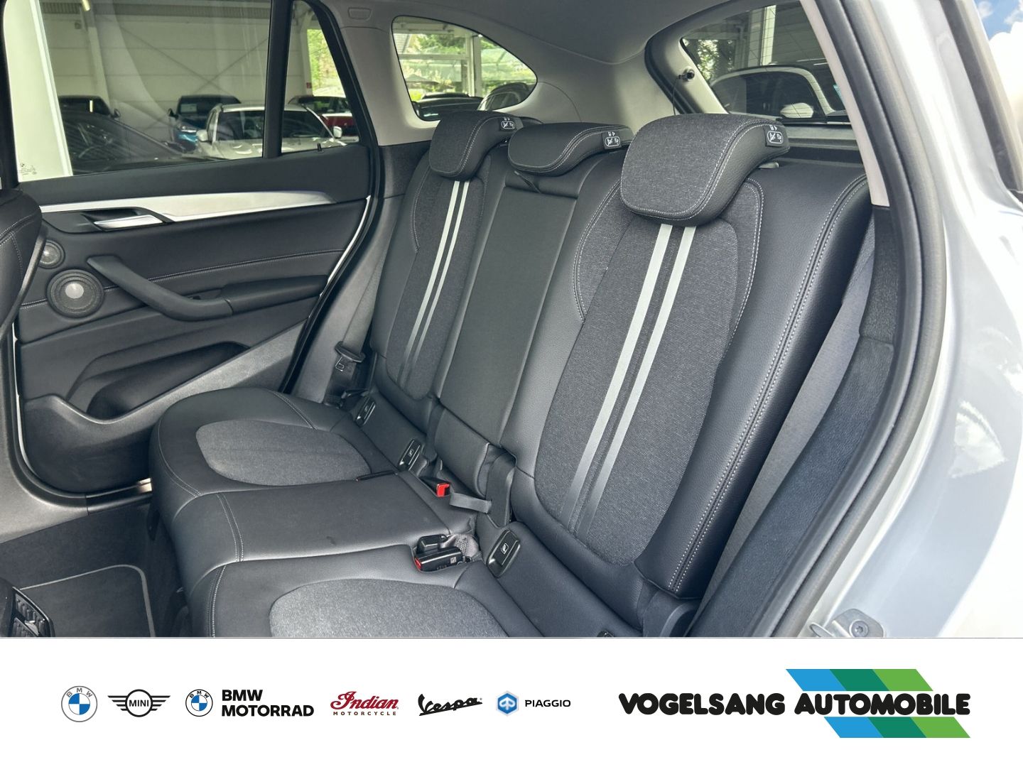 Fahrzeugabbildung BMW X1 20i xDrive,SportLine,AHK,Rückfahrk.,H&KSound,