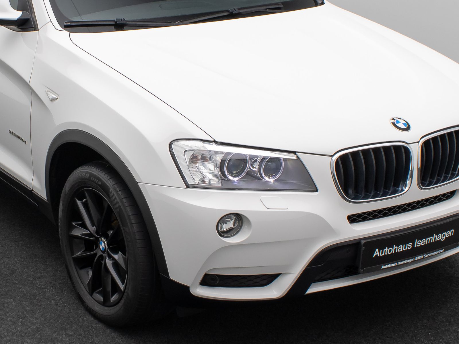 Fahrzeugabbildung BMW X3 sD18d HUD Bi-Xenon FernlichAss NavviBisiness