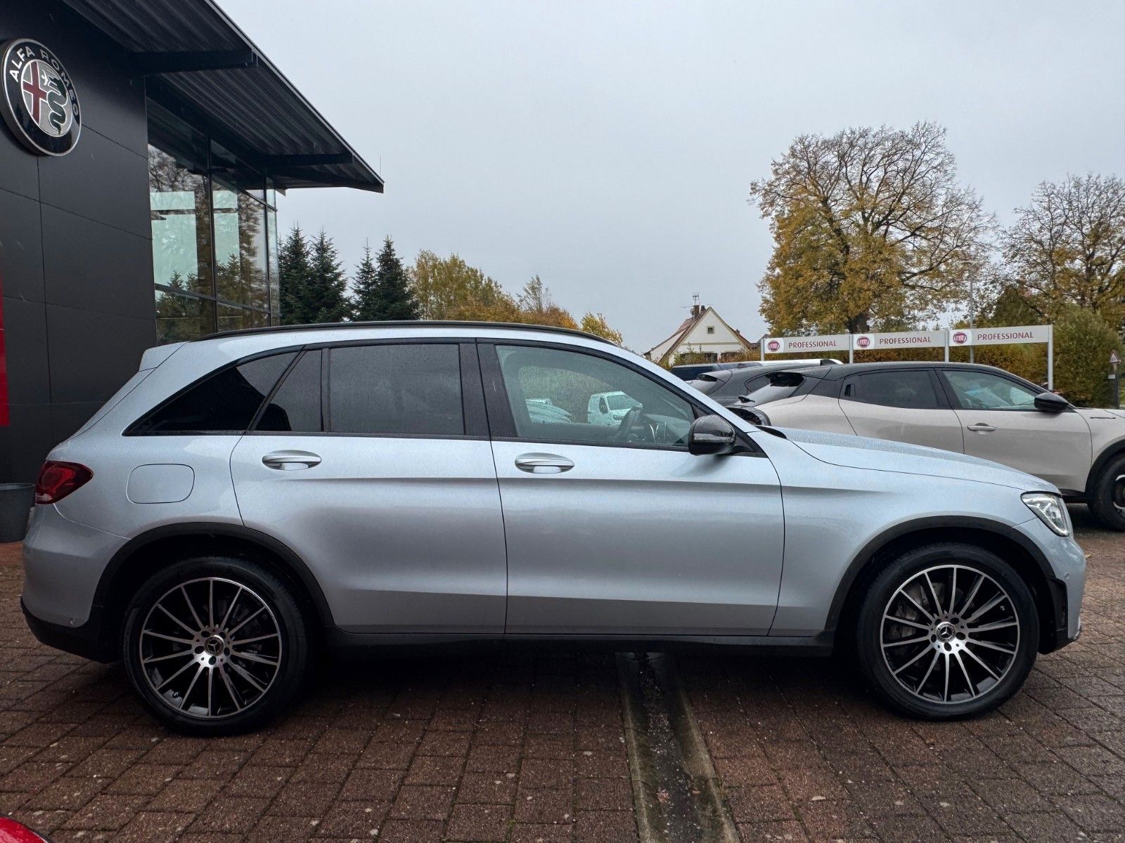Fahrzeugabbildung Mercedes-Benz GLC 200 4Matic/ Panorama/ Virtual/ Ambientelight